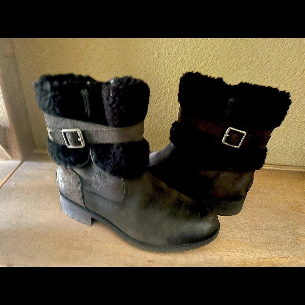 UGG Boots Size 9 Black Leather